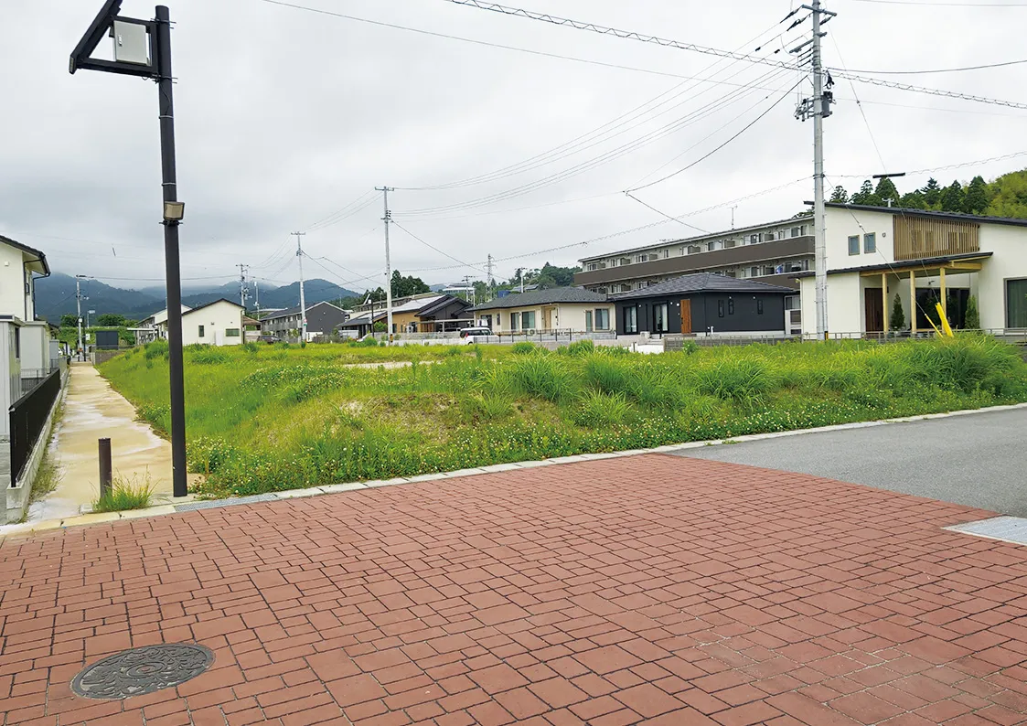 中満地区の分譲地の道路と区画の様子